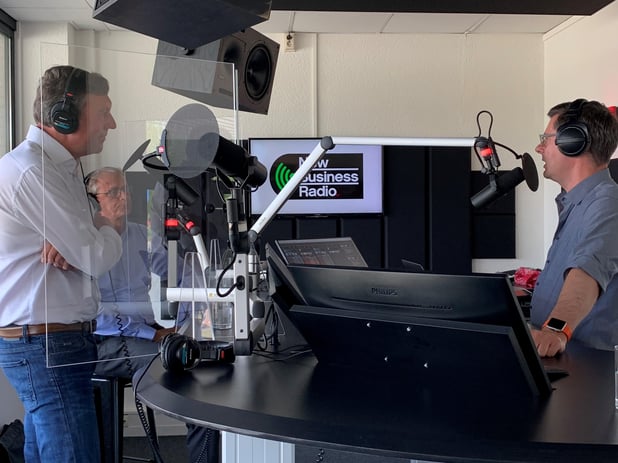 ARMOR EN ETIRA DELEN BELANGRIJKE FEITEN IN PODCAST